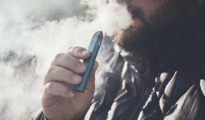 Does vaping cause gum disease and how to treat it