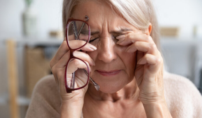 Can dry eye syndrome cause blindness
