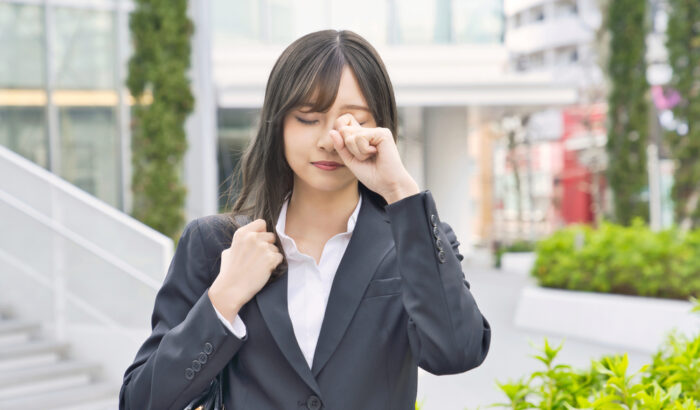 What causes a chalazion to flare up?