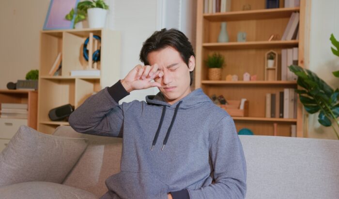 What causes a chalazion?