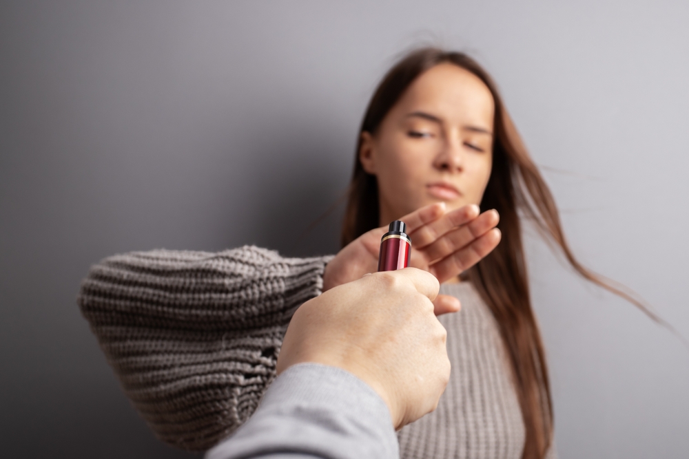 Can you vape after tooth extraction? Risks and recovery tips - Eye & Dental  Clinic