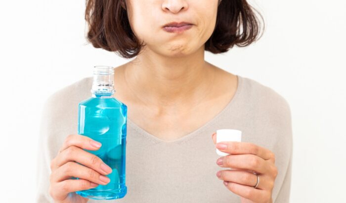 Accidentally rinsed your mouth after tooth extraction? Here’s what to do