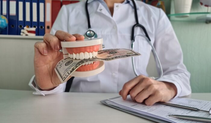 Price of porcelain veneers: everything you need to know