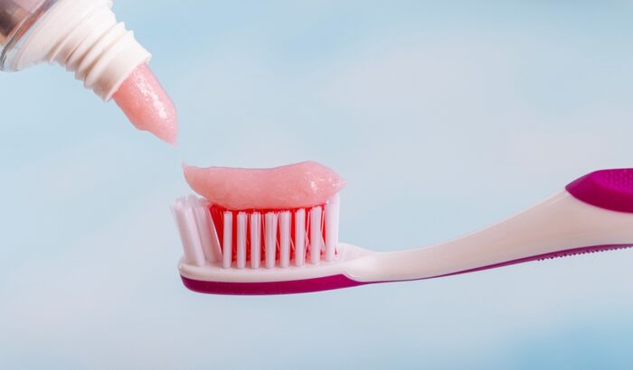 What is the best toothpaste for gum disease?